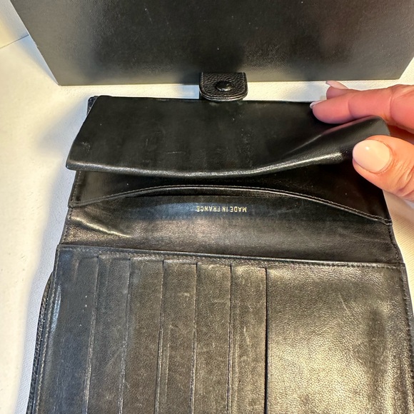 Chanel caviar long wallet with snap closure - Picture 7 of 13